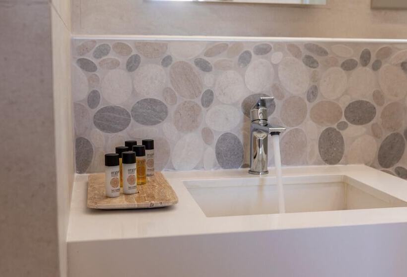 Protaras Rose By The Sea Villa