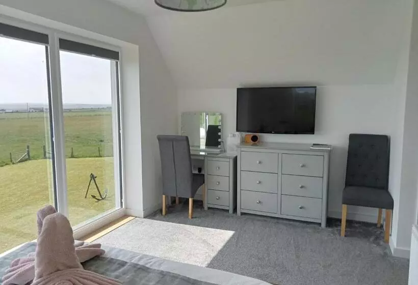 Aamiaismajoitus (B&B) Flotnar Hús   Ensuite Rooms