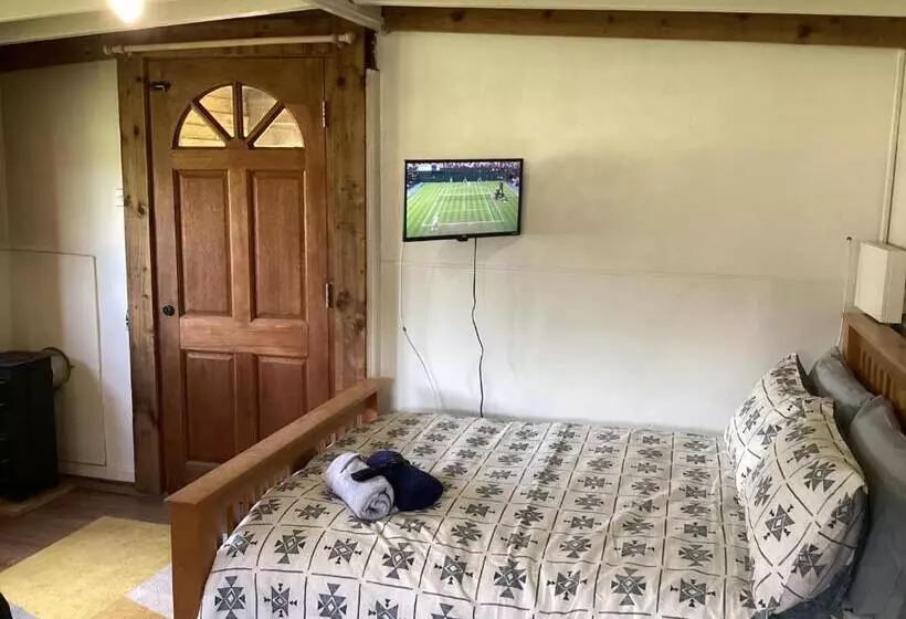 ベッドアンドブレックファースト Vigo Retreat Cabin 3