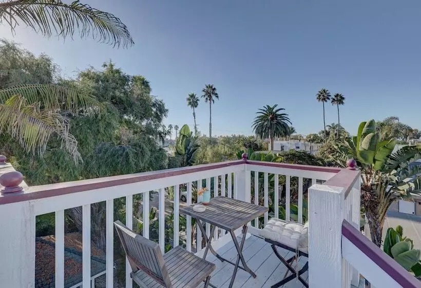 Hotelli Pelican Cove Inn