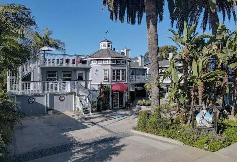 Hotelli Pelican Cove Inn