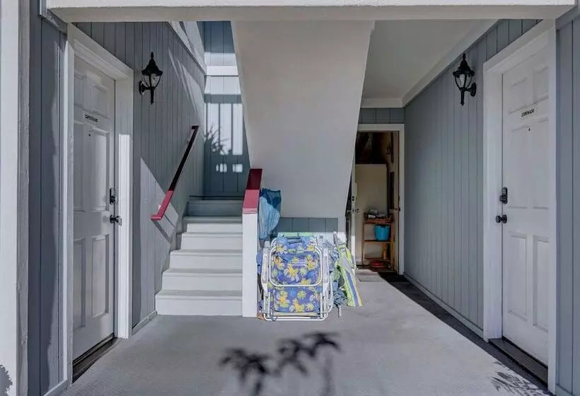 Hotelli Pelican Cove Inn
