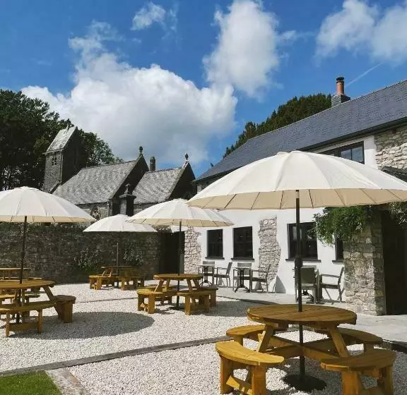 ホテル The White Lion Cowbridge