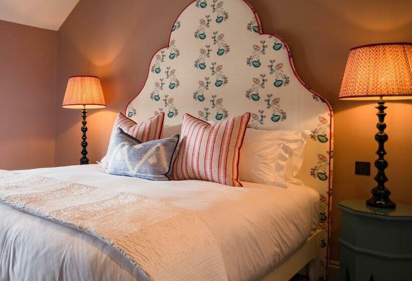 酒店 The White Lion Cowbridge