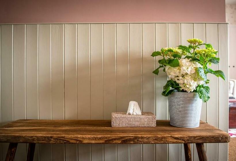 酒店 The White Lion Cowbridge