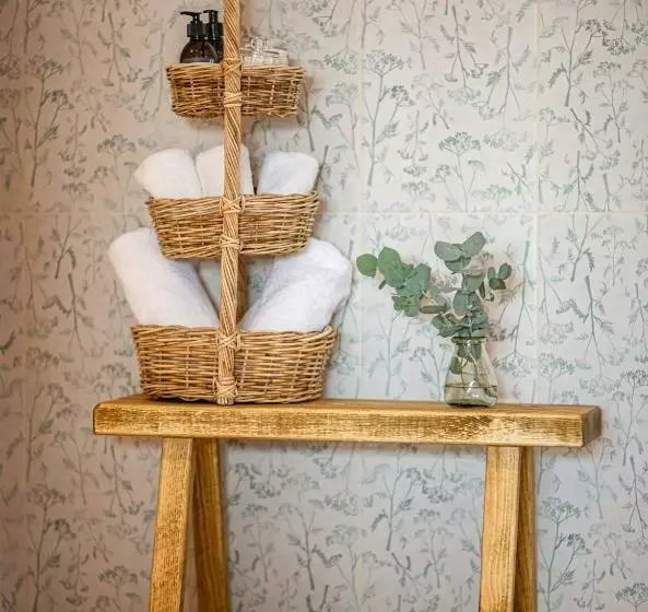 ホテル The White Lion Cowbridge