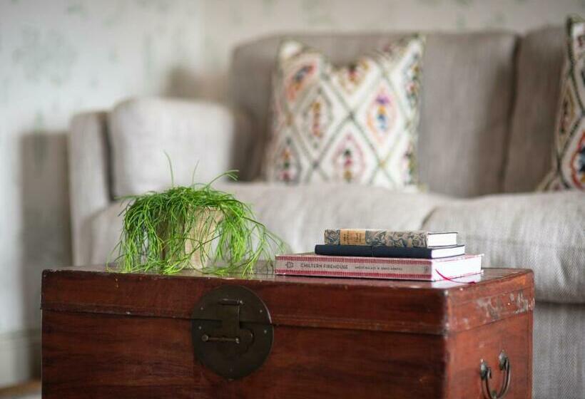 酒店 The White Lion Cowbridge