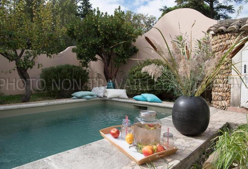 پانسیون L Insoupçonnée Saint Rémy De Provence