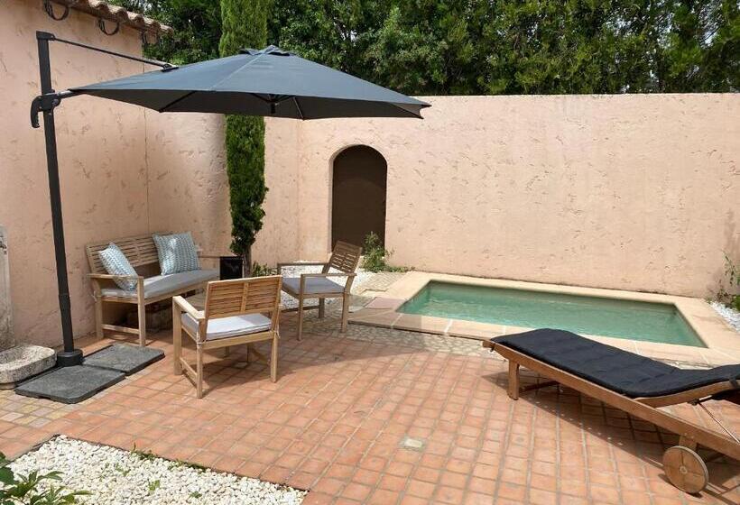 پانسیون L Insoupçonnée Saint Rémy De Provence