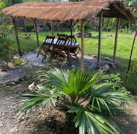 پانسیون Tara Guesthouse   Sauraha,chitwan