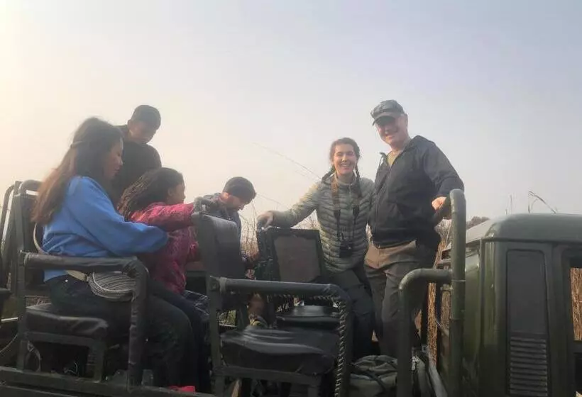 پانسیون Tara Guesthouse   Sauraha,chitwan