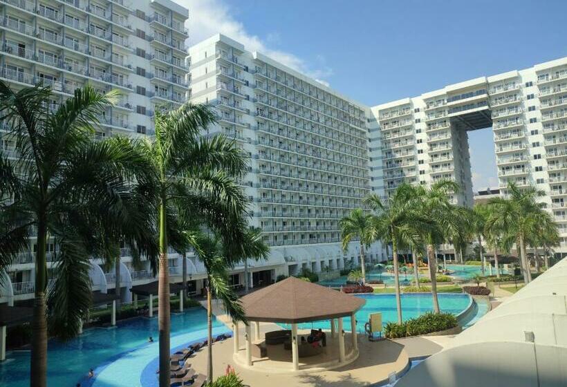 Sea And Shell Residences Moa   Ruffa S Condotel