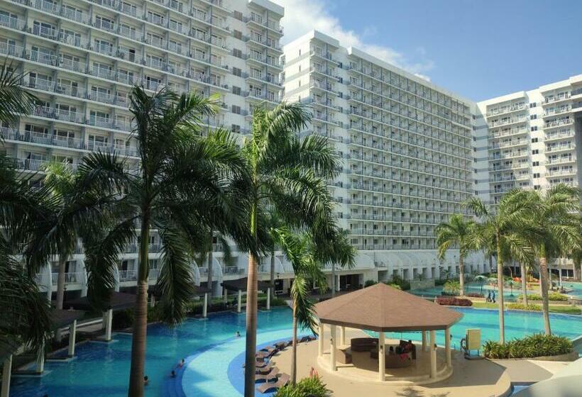 Sea And Shell Residences Moa   Ruffa S Condotel