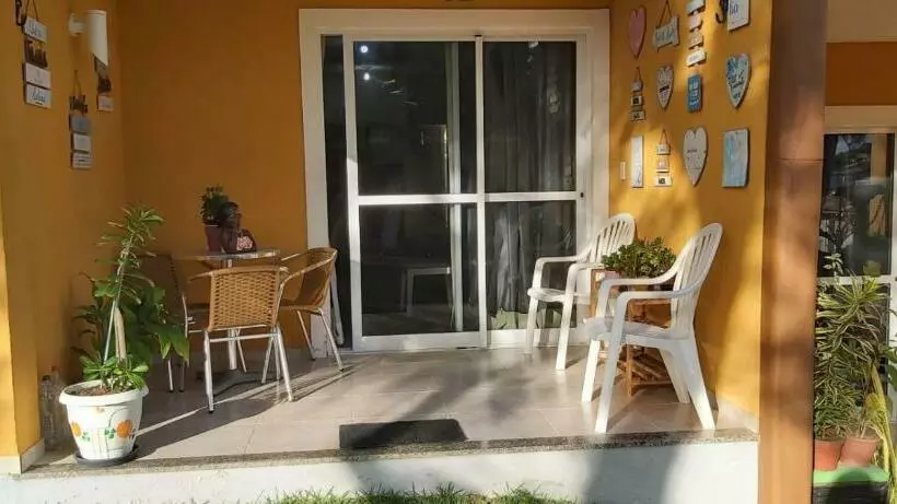 Village Em Condomínio C/ Piscina E Acesso A Praia