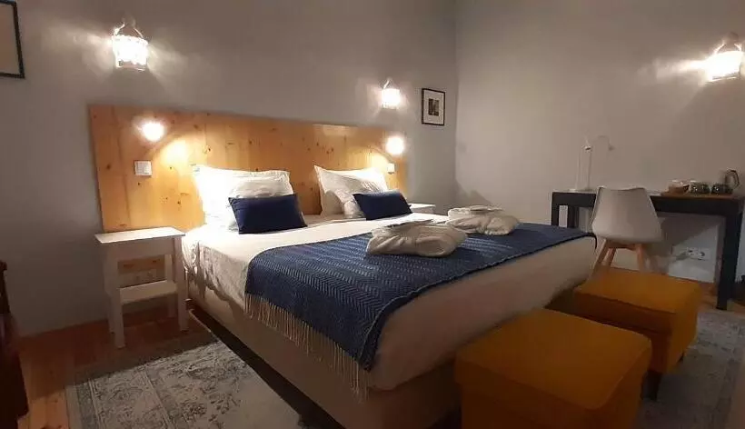 تختخواب و صبحانه Aprahouseloule Guesthouse