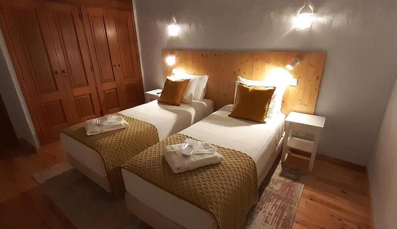 تختخواب و صبحانه Aprahouseloule Guesthouse