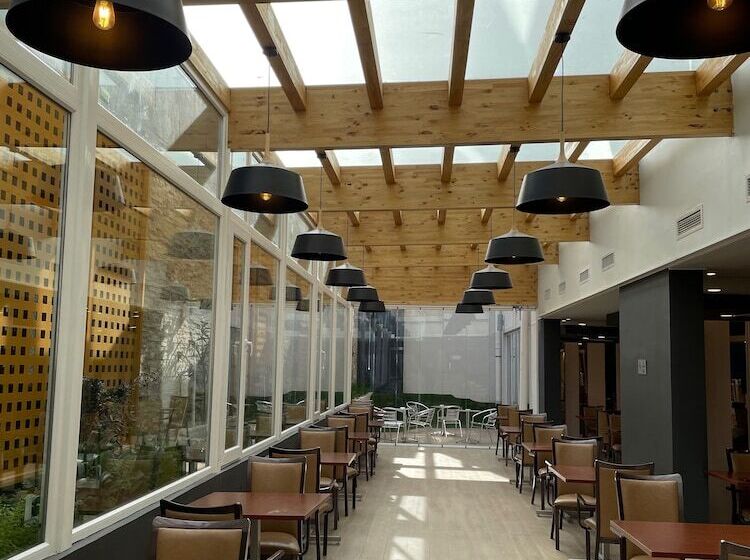 هتل Diego De Almagro Providencia Express