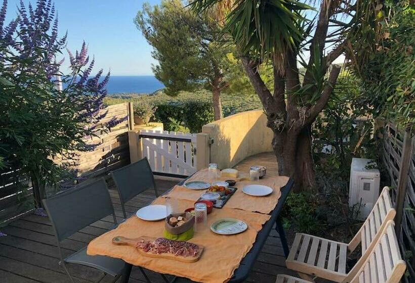 Le Cap   Bungalow Vue Mer Et Colline   Hauteur De Cassis