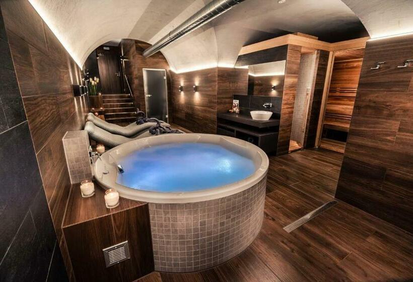 ペンション Penzion V Hádance