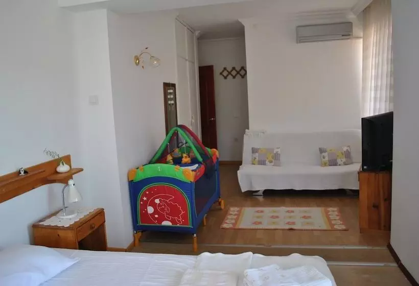 Hotel Gunebakan Taliani