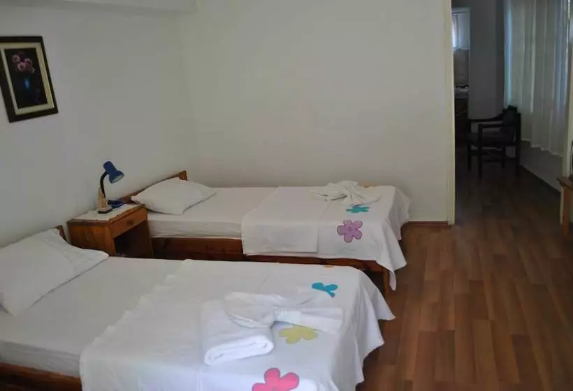 Hotel Gunebakan Taliani
