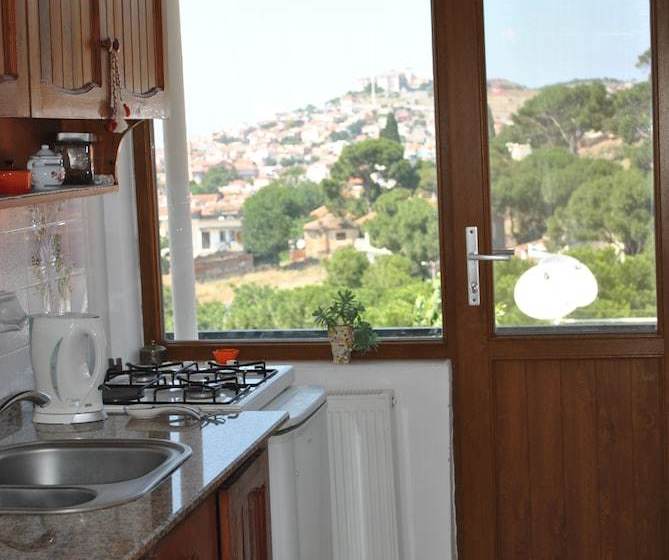 בית מלון כפרי Gunebakan Taliani