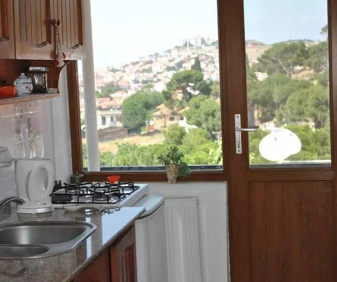 Hotel Gunebakan Taliani