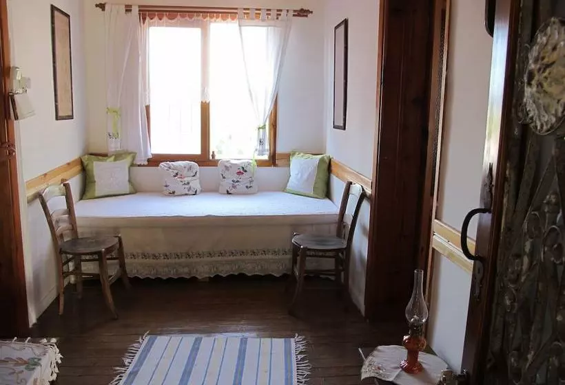 Hotel Gunebakan Taliani