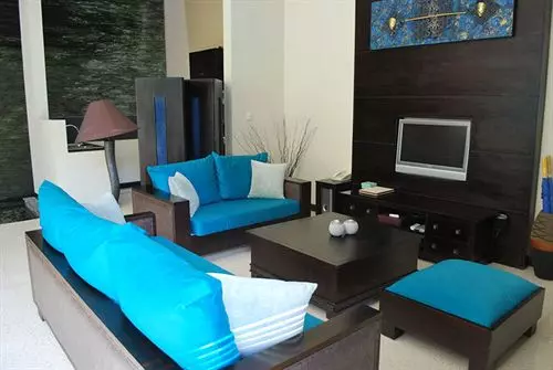 ホテル Alam Warna