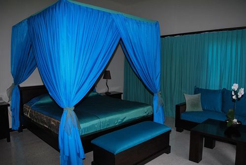 Отель Alam Warna