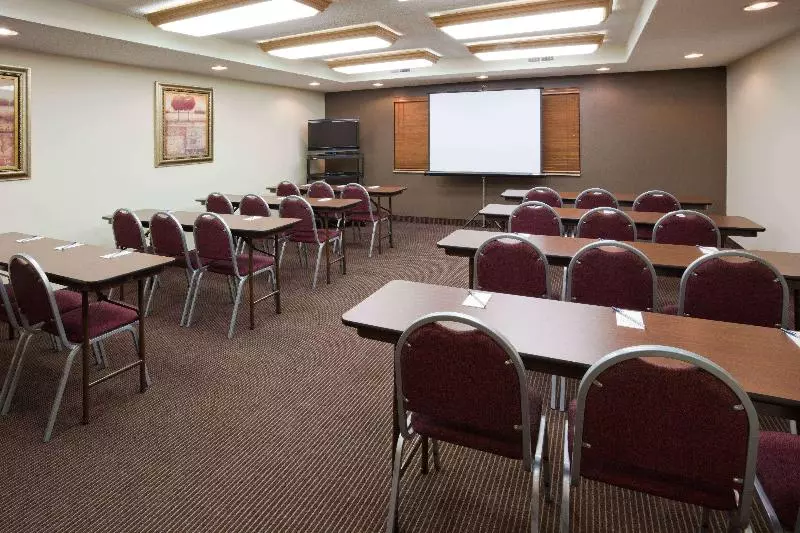 酒店 Americinn By Wyndham Thief River Falls