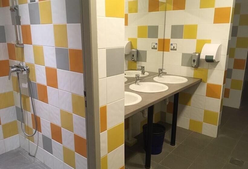 ホテル Auberge De Jeunesse Hi Marseille Bois Luzy