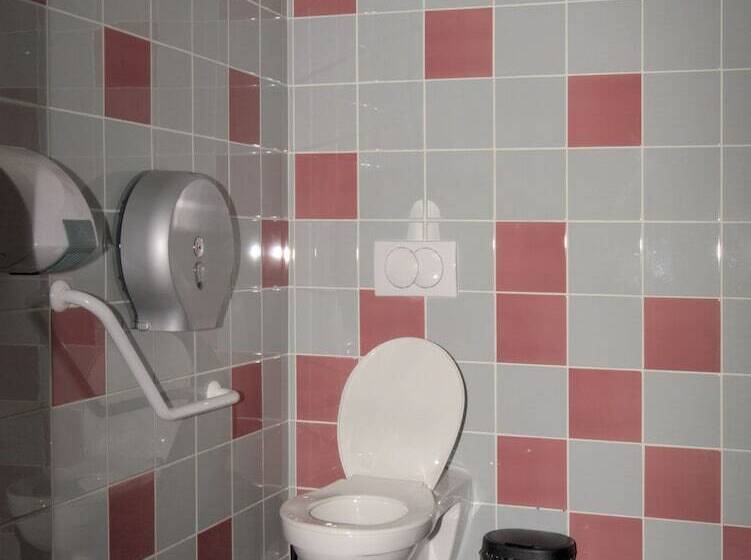 ホテル Auberge De Jeunesse Hi Marseille Bois Luzy