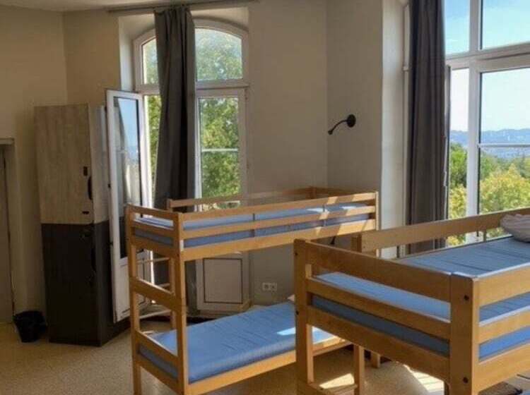 ホテル Auberge De Jeunesse Hi Marseille Bois Luzy