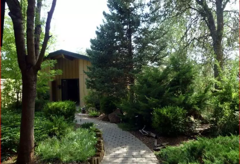 Отель Yosemite Bed And Breakfast