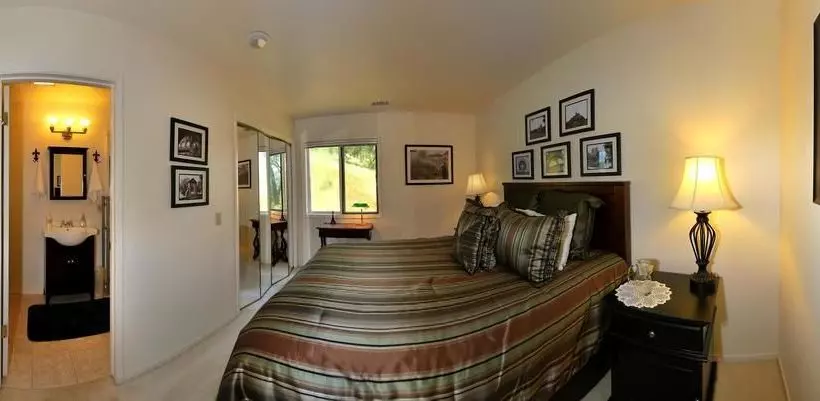 Отель Yosemite Bed And Breakfast