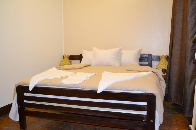 هتل Cecilia Hostel