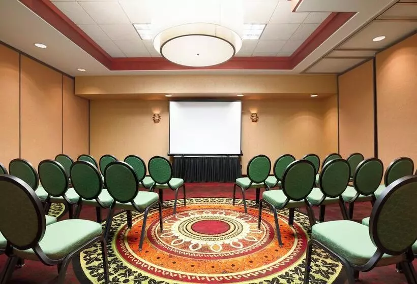 ホテル Courtyard Salt Lake City Layton