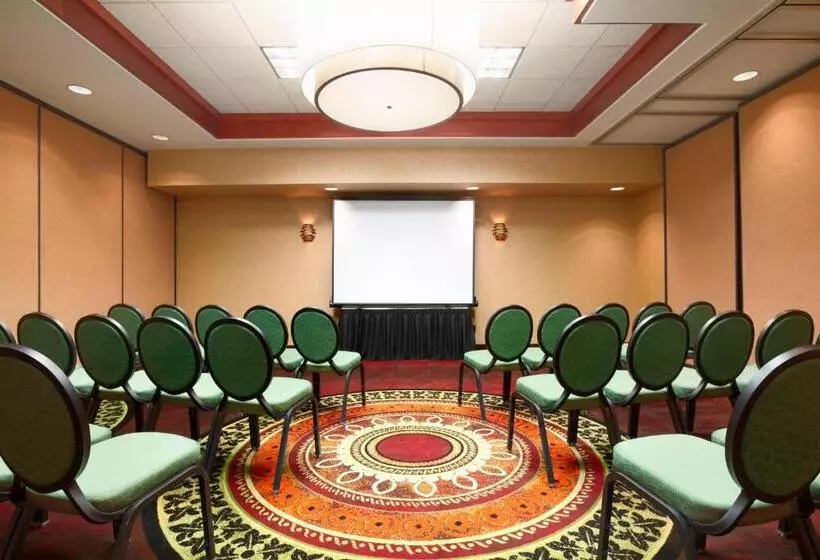 ホテル Courtyard Salt Lake City Layton