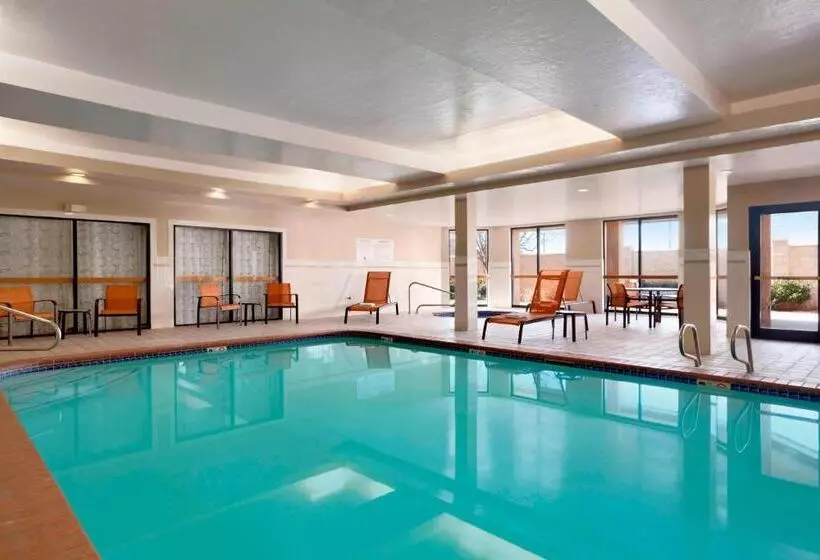 ホテル Courtyard Salt Lake City Layton