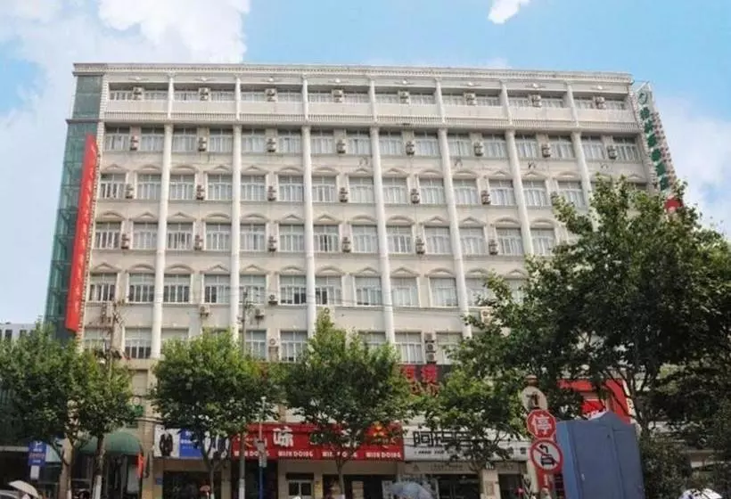 Hotelli Greentree Inn Shanghai Daning International Yanchang Road Metro Station Business