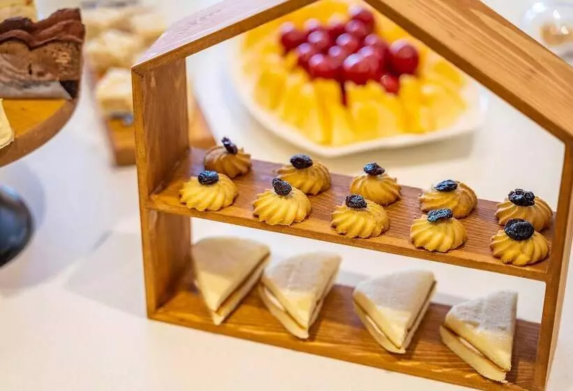 Hanting Hotel Shanghai Xujiahui Center