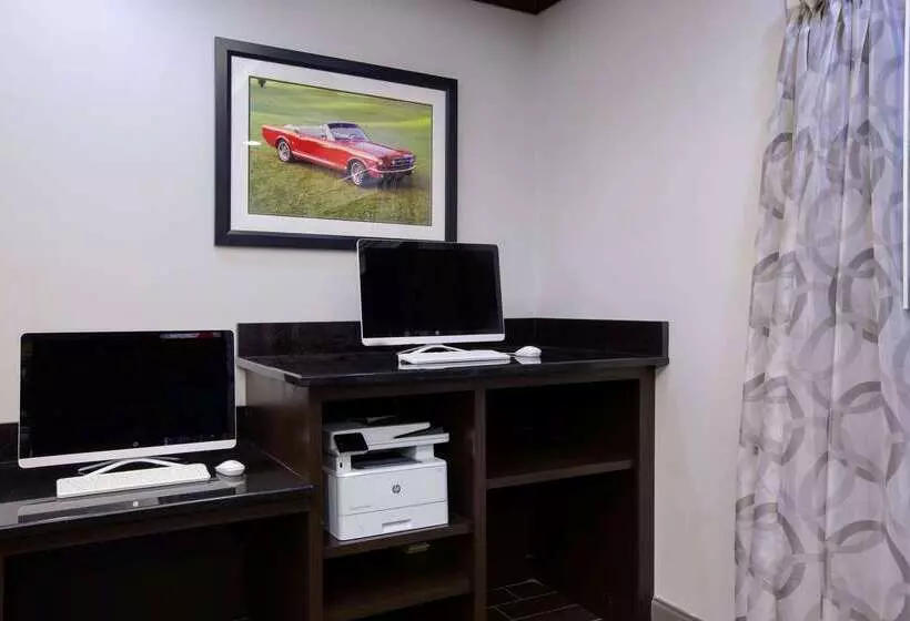 酒店 La Quinta By Wyndham Tupelo