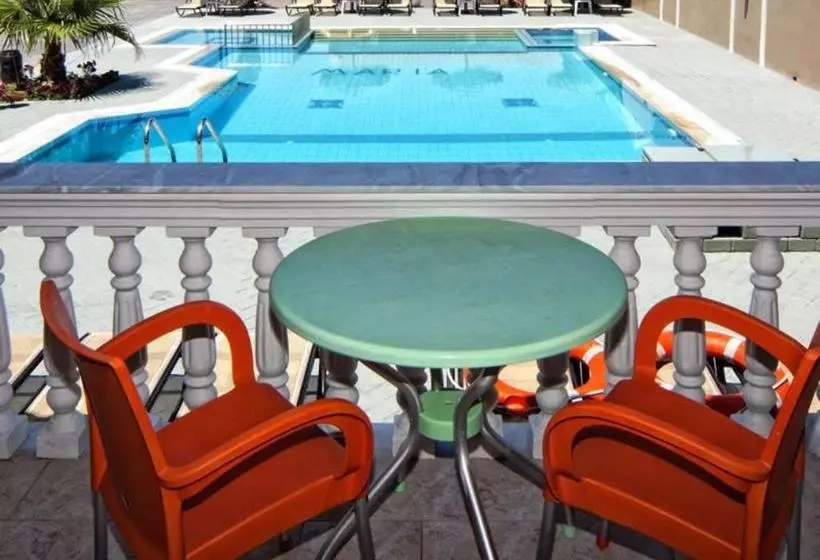 Maria S Beach Apartments