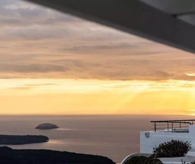 בית מלון כפרי Nefeli Homes   Adults Only