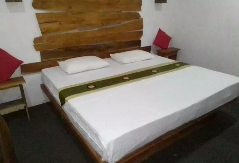 ベッドアンドブレックファースト Pilimathalawa Eco Lodge And Hostel