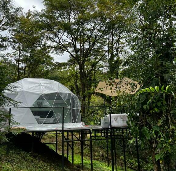 ベッドアンドブレックファースト Roble Coral Glamping