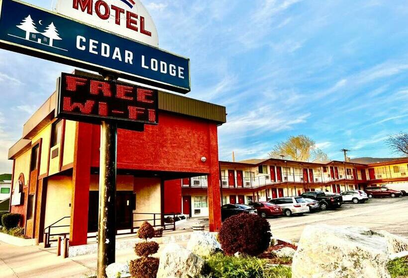 Отель Cedar Lodge