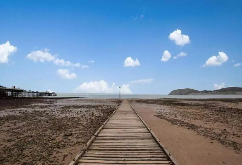 Hotelli The Llandudno