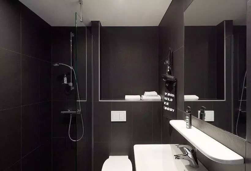 هتل The Social Hub Madrid 4 Star